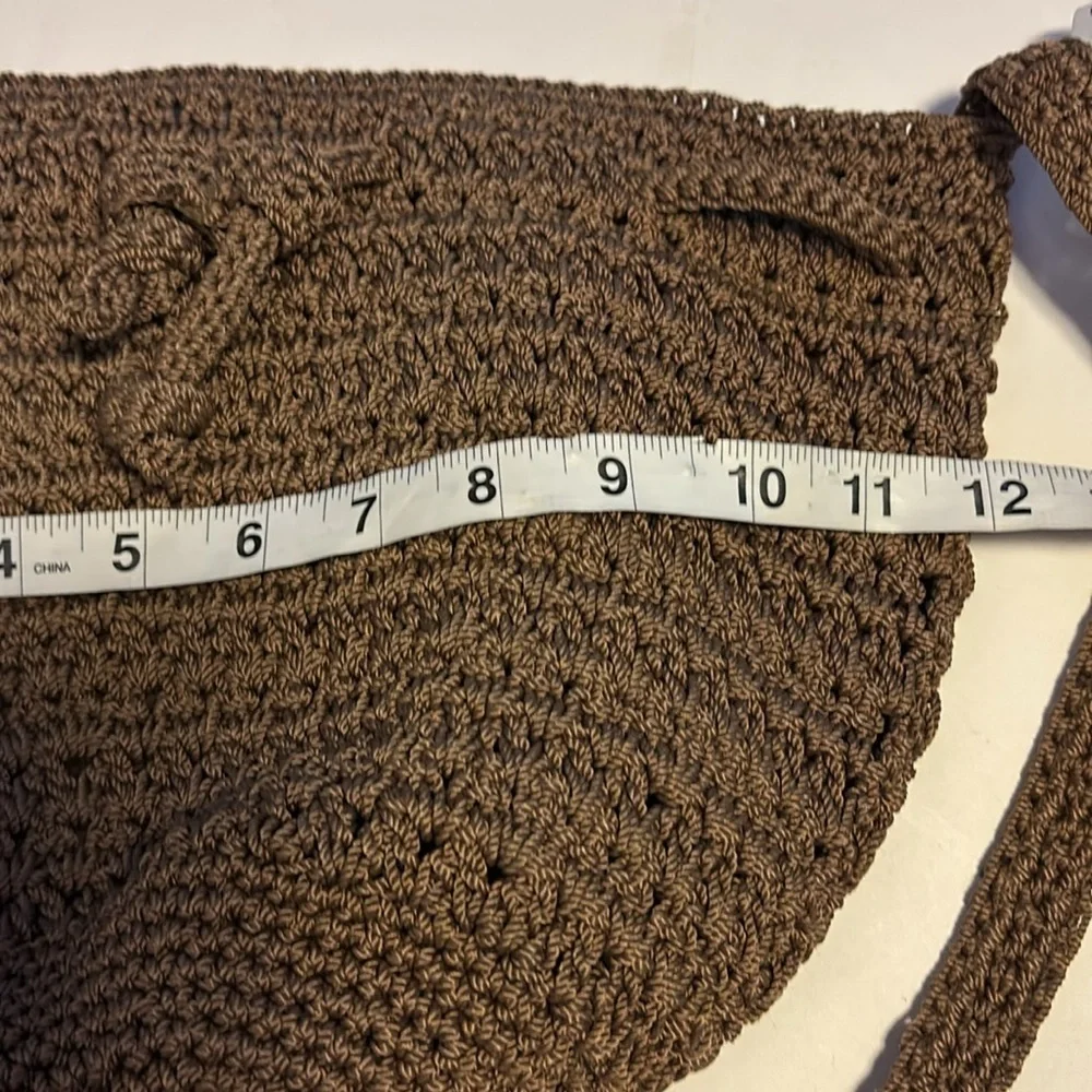 THE SAK TAUPE COLORED SMALL CROCHETED BAG NON ADJUSTABLE CROSSBODY STRAP